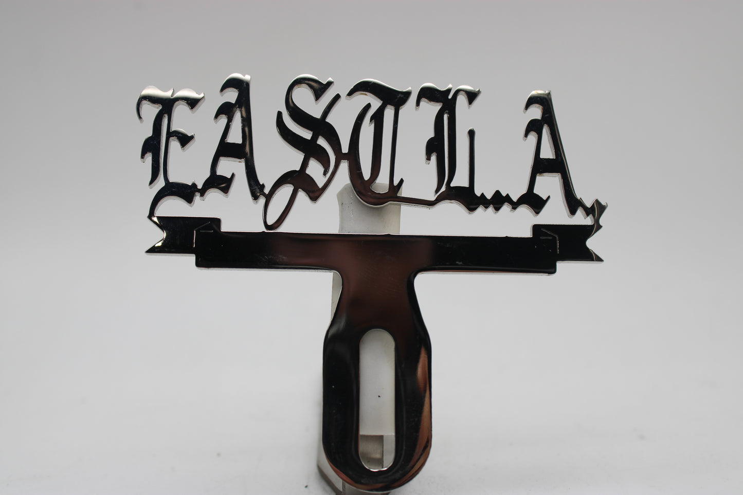 EAST LA V 5