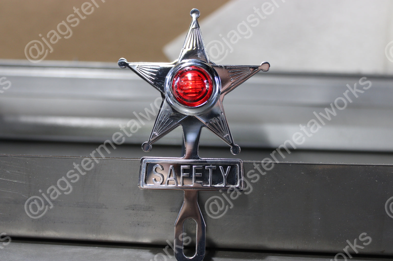 RED SAFETY STAR