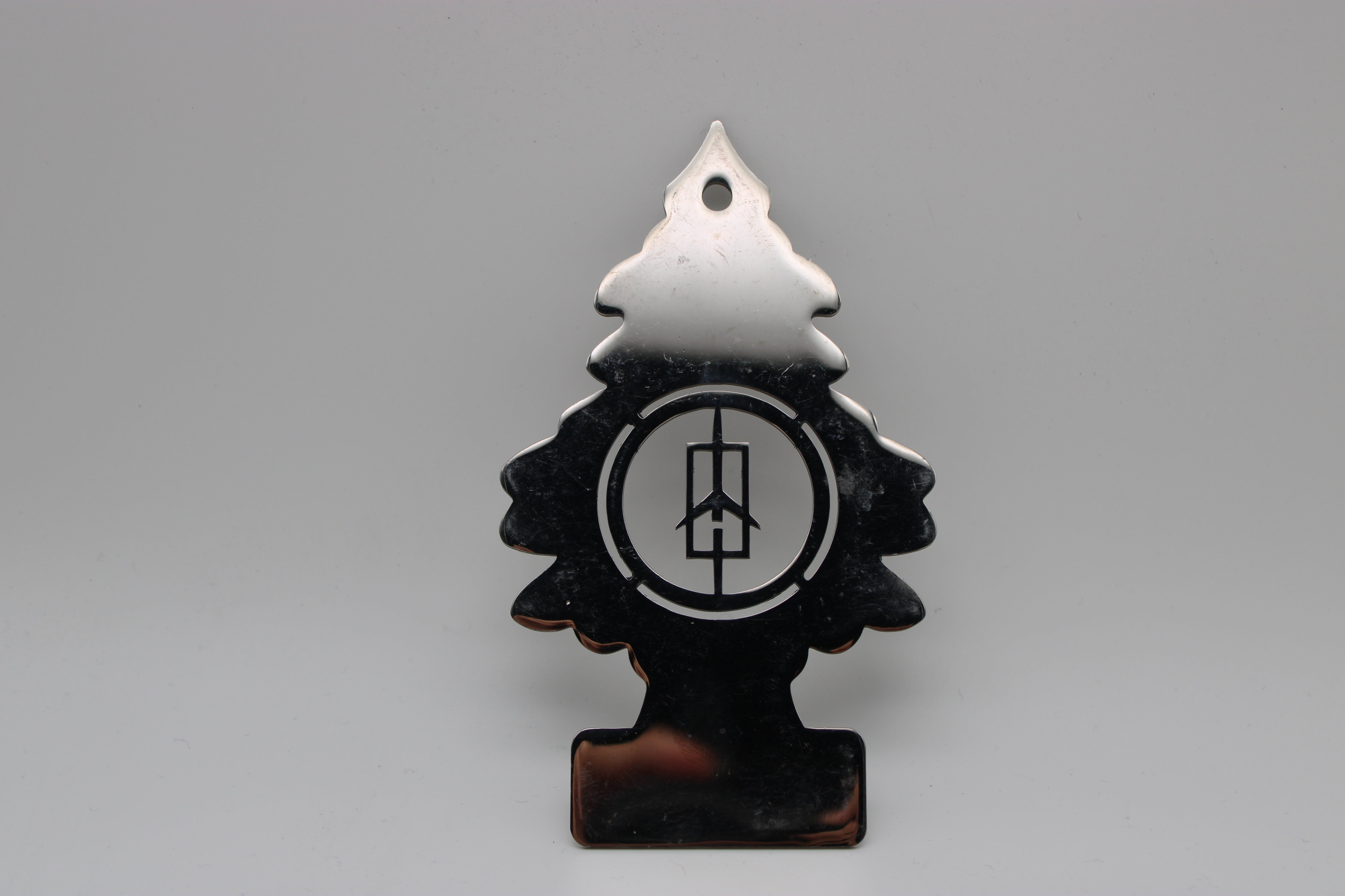 PINE TREE 1