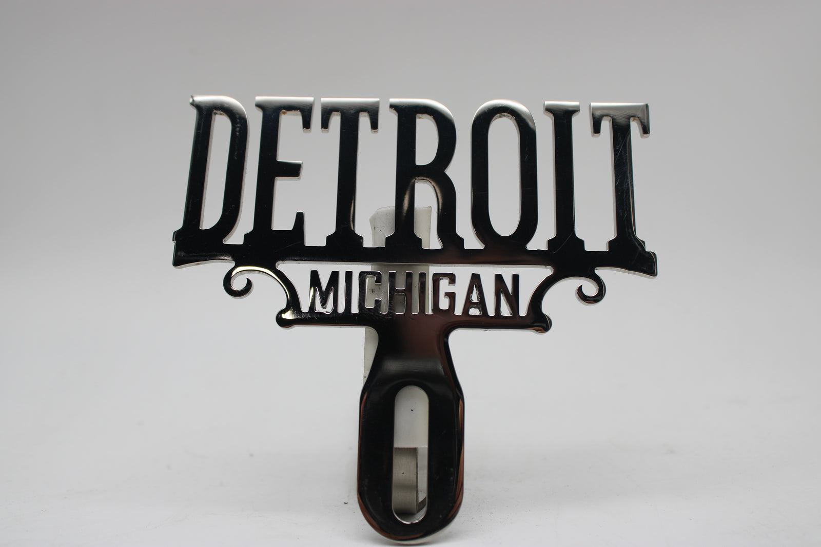 DETROIT MICHIGAN TOPPER