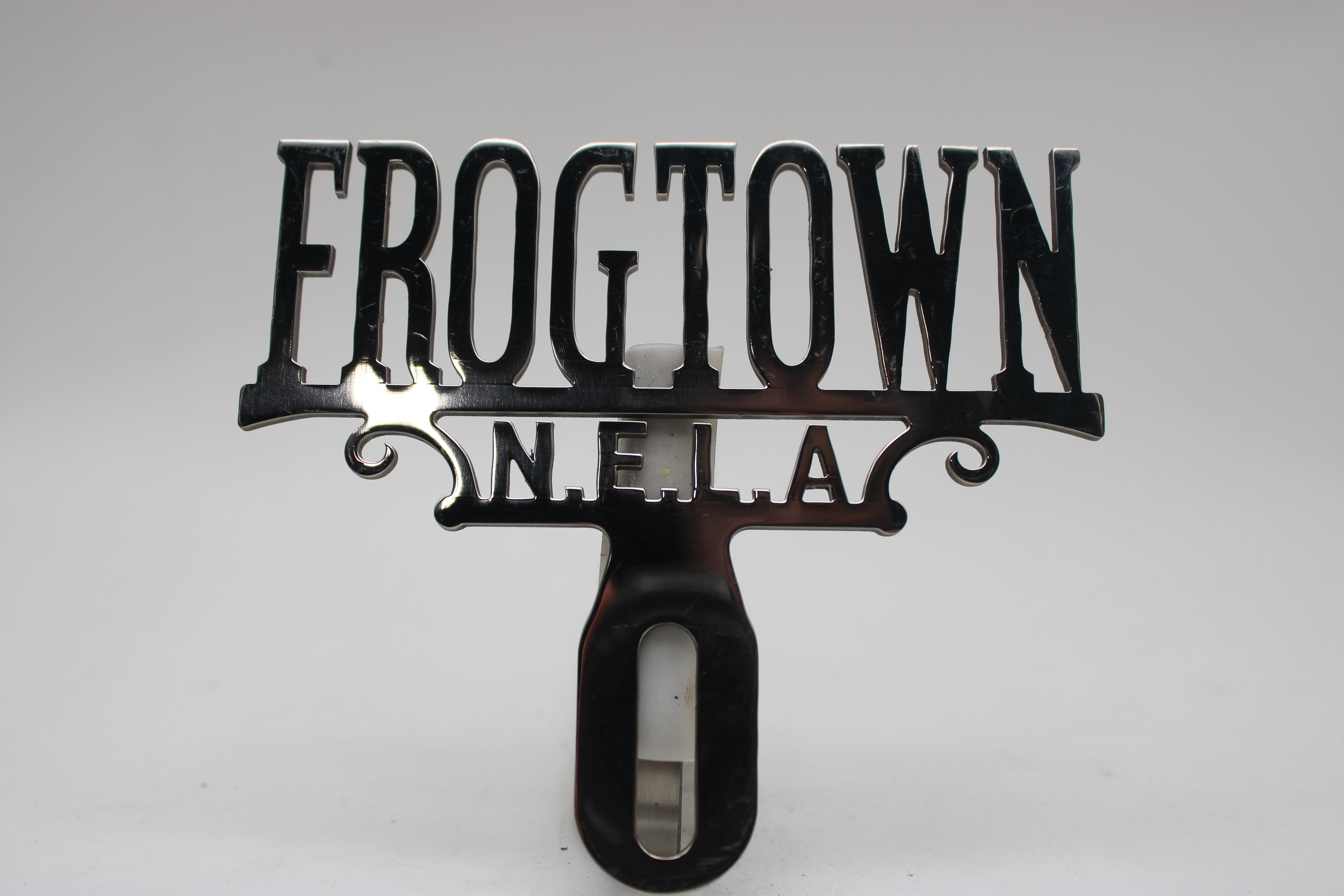 FROGTOWN TOPPER