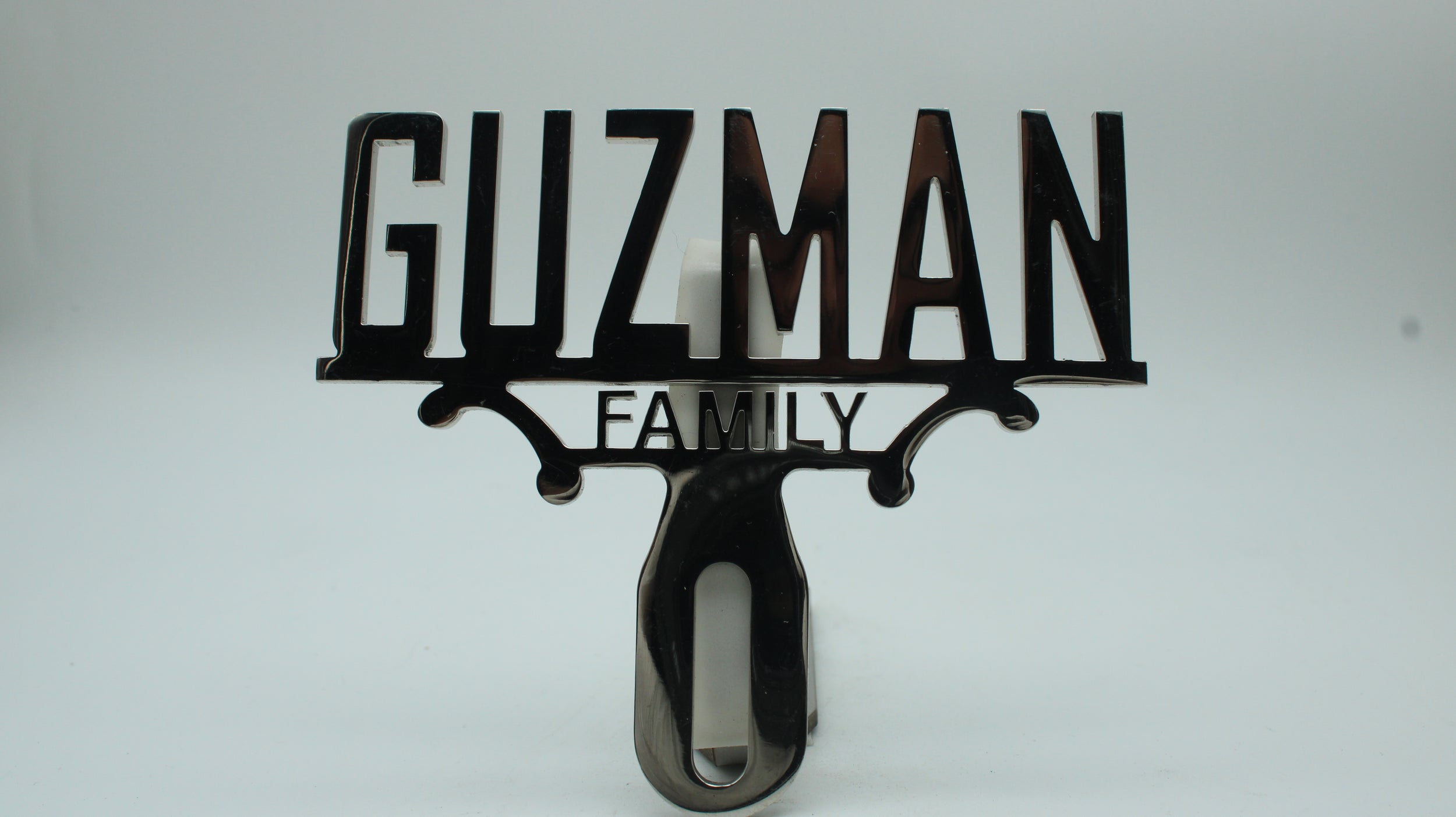 GUZMAN TOPPER