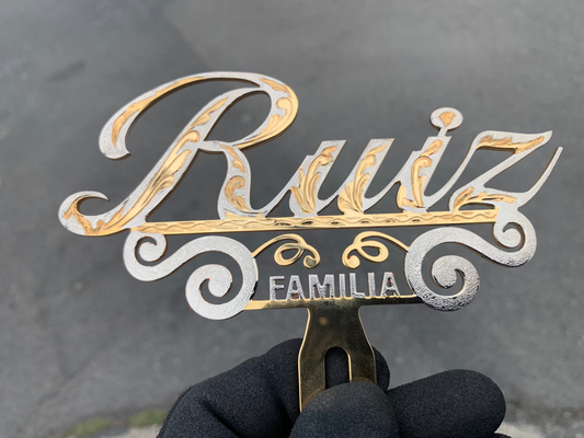 CUSTOM TOPPER